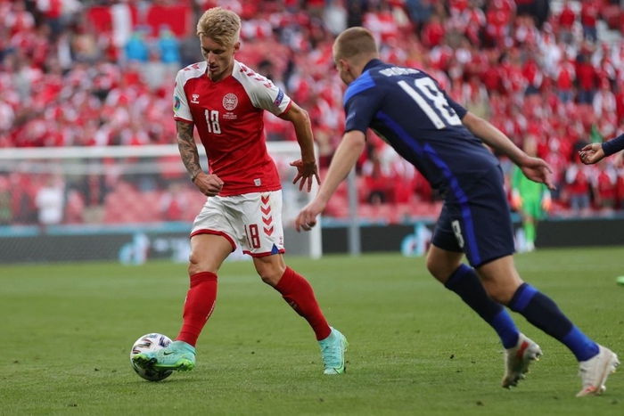 Gặp phải sự cố hi hữu, Đan Mạch bất ngờ để thua đối thủ yếu nhất bảng - Ảnh 6.