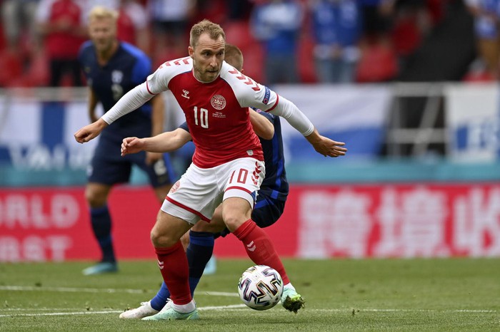 UEFA lên tiếng bào chữa về quyết định để Đan Mạch đá tiếp ngay sau sự cố liên quan tới Eriksen - Ảnh 2.