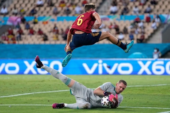 Phung phí cơ hội, ĐT Tây Ban Nha chia điểm đáng tiếc ngay trong trận mở màn Euro 2020 - Ảnh 1.