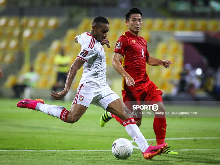 Chấm điểm cầu thủ Việt Nam vs UAE: Khác biệt mang tên Minh Vương - Ảnh 2.