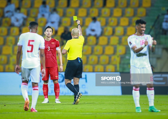 Chấm điểm cầu thủ Việt Nam vs UAE: Khác biệt mang tên Minh Vương - Ảnh 3.