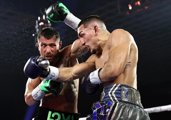 Vasyl Lomachenko và cú sốc sau thất bại trước Teofimo Lopez: Gặp vấn đề tâm lý, bị ông bầu công khai chỉ trích  - Ảnh 1.