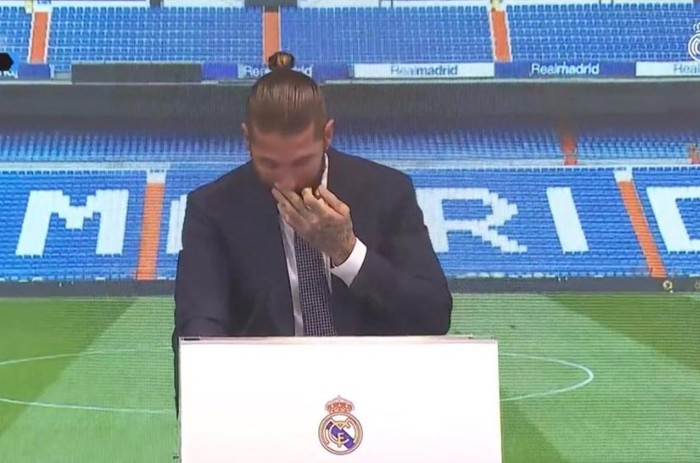 Sergio Ramos bật khóc trong ngày tuyên bố chia tay Real Madrid - Ảnh 2.