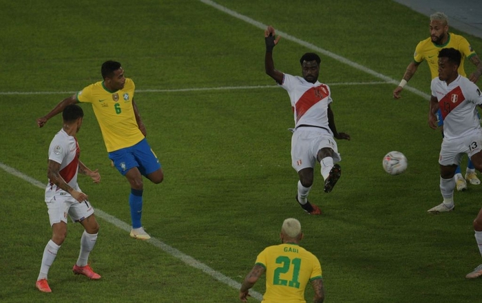 Thắng cách biệt Peru 3-0, Brazil xây chắc ngôi đầu bảng A tại Copa America - Ảnh 3.