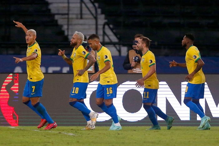 Thắng cách biệt Peru 3-0, Brazil xây chắc ngôi đầu bảng A tại Copa America - Ảnh 9.