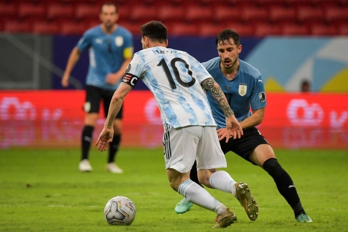 Messi kiến tạo giúp Argentina có thắng lợi đầu tiên tại Copa America 2021 - Ảnh 3.