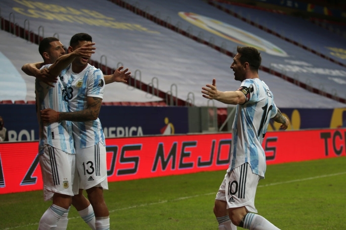 Messi kiến tạo giúp Argentina có thắng lợi đầu tiên tại Copa America 2021 - Ảnh 4.