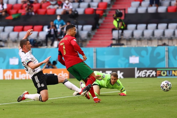 Bồ Đào Nha phản công thần tốc, Ronaldo có bàn thắng đầu tiên vào lưới ĐT Đức - Ảnh 1.