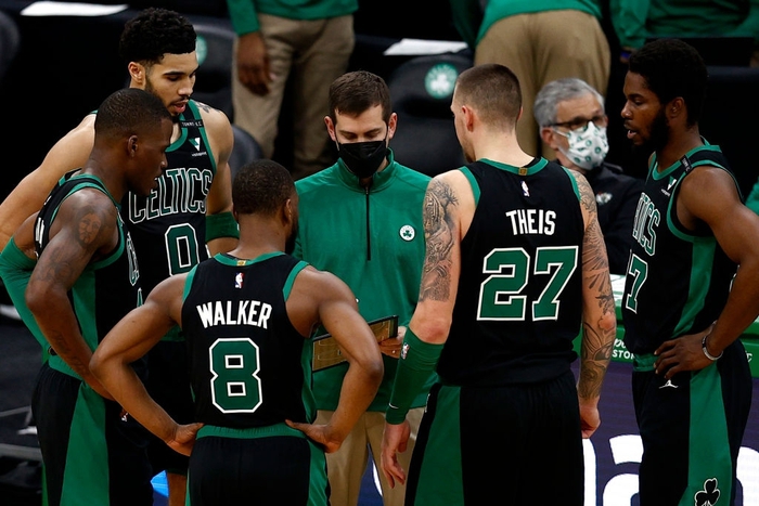 Bao giờ Boston Celtics mới thoát khỏi vận xui gây ra bởi Kyrie Irving? - Ảnh 2.