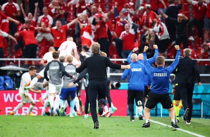 Thế giới ngã mũ trước &quot;truyện cổ tích&quot; mang tên Đan Mạch ở Euro 2020 - Ảnh 2.