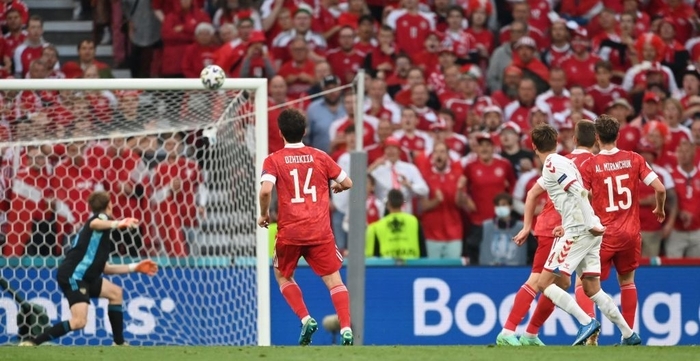 Con mưa bàn thắng đưa ĐT Đan Mạch vào vòng 1/8 Euro 2020 - Ảnh 6.
