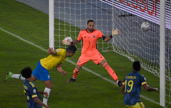 Brazil thắng nghẹt thở ở phút bù giờ thứ 10 - Ảnh 10.