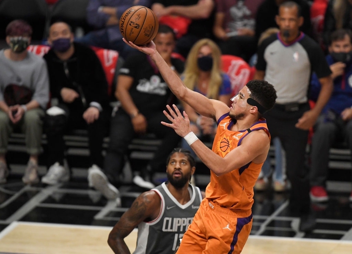 Giật lấy chiến thắng quan trọng ở Game 4, Phoenix Suns đặt một chân vào NBA Finals - Ảnh 1.