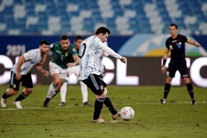 Tuyển Argentina thắng tưng bừng ngày Messi đi vào lịch sử - Ảnh 5.