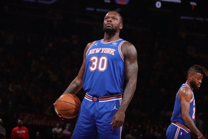 Trae Young ghi 36 điểm, tiễn New York Knicks ra khỏi Playoffs ngay tại thánh địa Madison Square Garden - Ảnh 3.