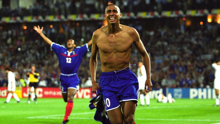 Top 10 trận đấu hay nhất lịch sử Euro (Kỳ 2): Lần đầu đầy xúc cảm của Ronaldo và phép màu đến từ Hy Lạp - Ảnh 5.