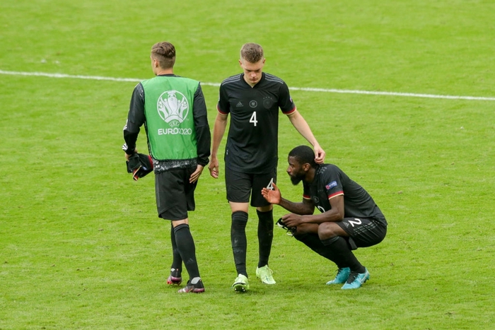 Ảnh: Tuyển thủ Đức thất vọng ê chề sau khi phải dừng bước tại Euro 2020 - Ảnh 3.