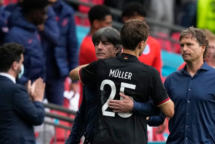 Ảnh: Tuyển thủ Đức thất vọng ê chề sau khi phải dừng bước tại Euro 2020 - Ảnh 9.