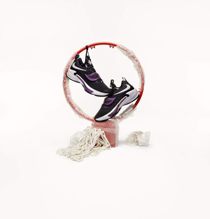 Ngỡ ngàng vẻ đẹp của Nike Zoom Freak 3 trong lần ra mắt trên chân ... PJ Tucker - Ảnh 9.