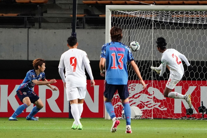 Nhật Bản đè bẹp Myanmar bằng chiến thắng 10-0 - Ảnh 1.