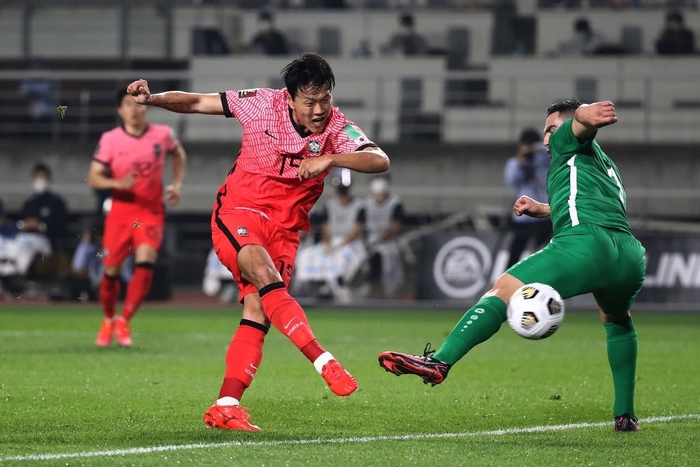 Son Heung-min tịt ngòi, đội tuyển quê hương thầy Park vẫn thắng đậm 5-0 ở vòng loại World Cup - Ảnh 6.