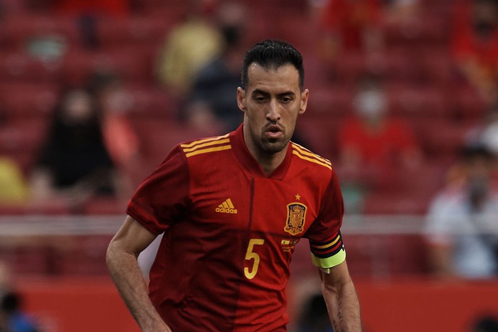 Nóng: Sergio Busquets rời đội tuyển Tây Ban Nha do dương tính với Covid-19 - Ảnh 1.