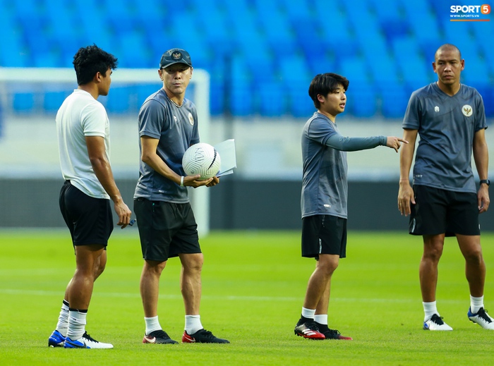 Hai ngôi sao tuyển Indonesia có thể xuất phát trận gặp đội tuyển Việt Nam - Ảnh 1.