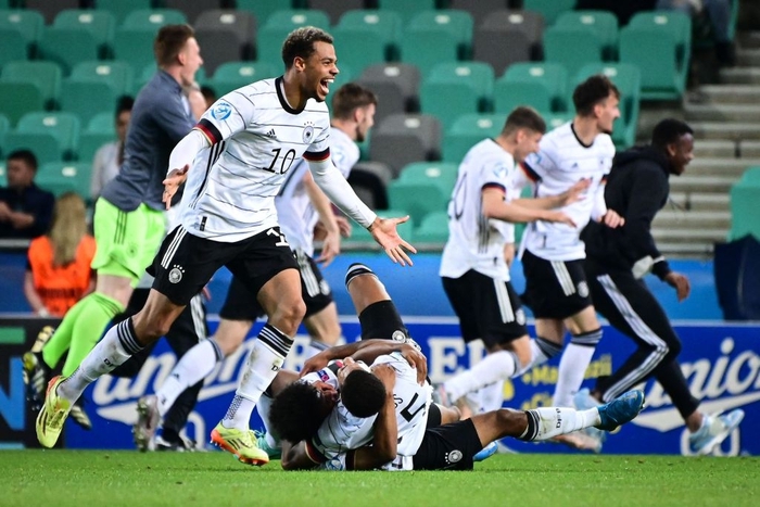 Hạ gục Bồ Đào Nha, Đức vô địch U21 châu Âu - Ảnh 7.