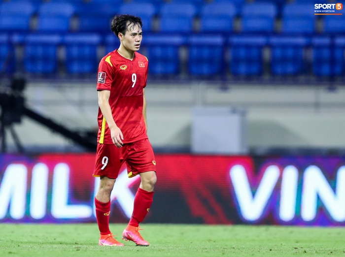 Văn Toàn, Tuấn Anh nguy cơ lỡ trận gặp Malaysia - Ảnh 1.