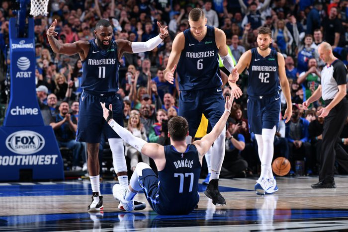 Kristaps Porzingis đã chán làm &quot;vệ tinh&quot; cho Luka Doncic: Lối đánh cá nhân có phải vấn đề của Dallas Mavericks? - Ảnh 5.