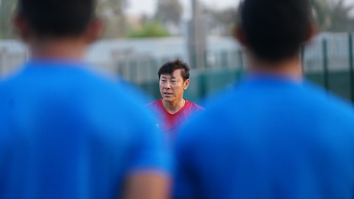Một ngày sau trận thua bàng hoàng trước tuyển Việt Nam, HLV Indonesia vẫn oán trách trọng tài - Ảnh 3.