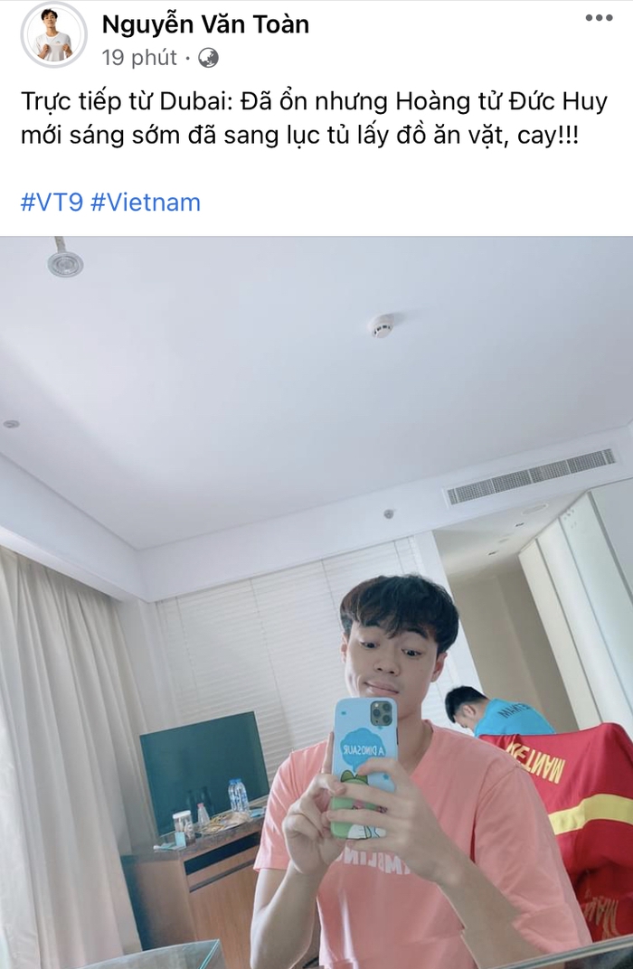 Văn Toàn: Siêu sao của bóng đá Việt Nam - Văn Toàn, đang chào đón bạn đến với thế giới cầu thủ chuyên nghiệp. Tận mắt chiêm ngưỡng những bức ảnh chụp trọn vẹn khoảnh khắc vô cùng đặc biệt của anh khiến bạn không thể bỏ lỡ.