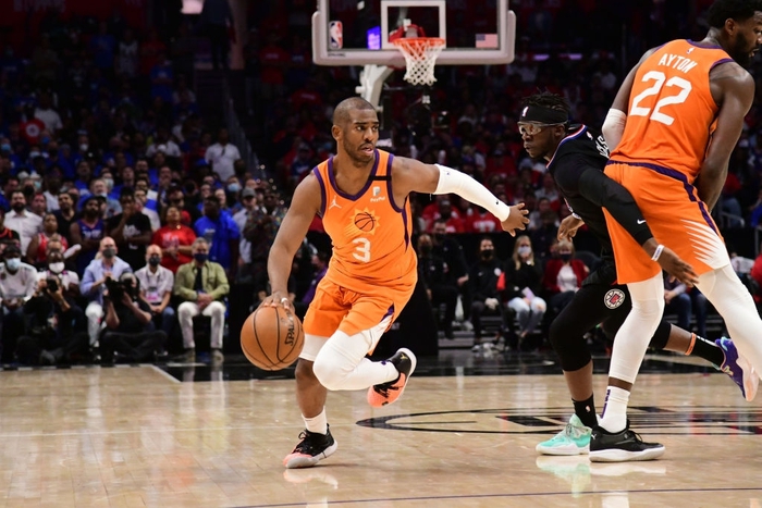 Phoenix Suns hủy diệt Los Angeles Clippers, Chris Paul lần đầu lọt vào NBA Finals ở tuổi 36 - Ảnh 2.