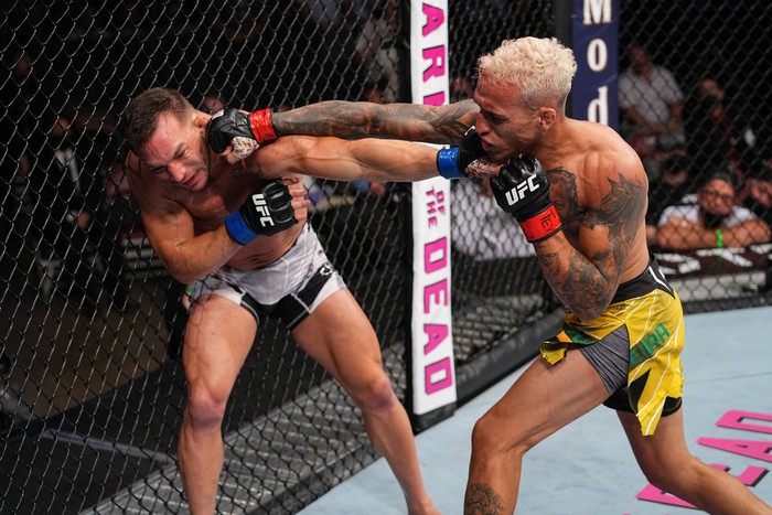 Tin vui cho McGregor và Poirier: Phần thưởng thêm tại UFC 264 tăng 50% giá trị - Ảnh 2.