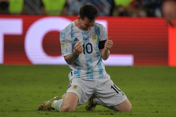 Messi và đồng đội vỡ oà trong niềm hạnh phúc chiến thắng - Ảnh 2.