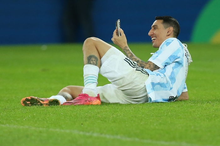 Khoảnh khắc đầy xúc động khi Messi gọi Facetime với vợ con sau chức vô địch Copa America - Ảnh 6.