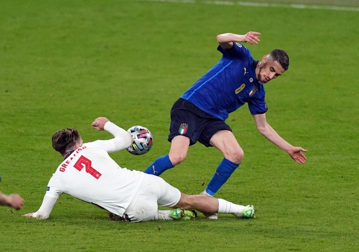 Chấm điểm cầu thủ Italy vs Anh: &quot;Siêu nhân&quot; mang tên Gianluigi Donnarumma - Ảnh 6.