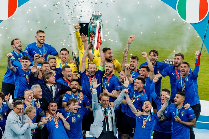 Đánh bại tuyển Anh nghẹt thở trong loạt luân lưu, Ý chính thức lên ngôi tại Euro 2020 - Ảnh 10.