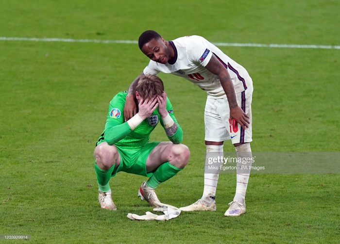 Đội tuyển Anh sau trận chung kết Euro 2020: &quot;Khi người trẻ khóc&quot; - Ảnh 3.