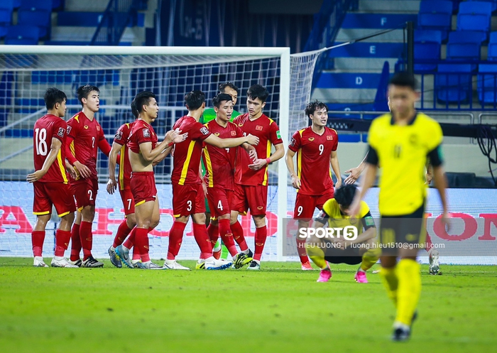 Tết này, bóng đá sẽ về nhà với NHM đội tuyển Việt Nam tại vòng loại thứ 3 World Cup 2022  - Ảnh 1.