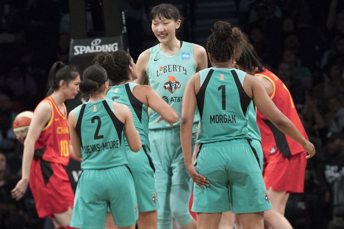 Trung Quốc mang đội tuyển bóng rổ nữ cao nhất đến Olympics, vượt cả tuyển Mỹ - Ảnh 2.
