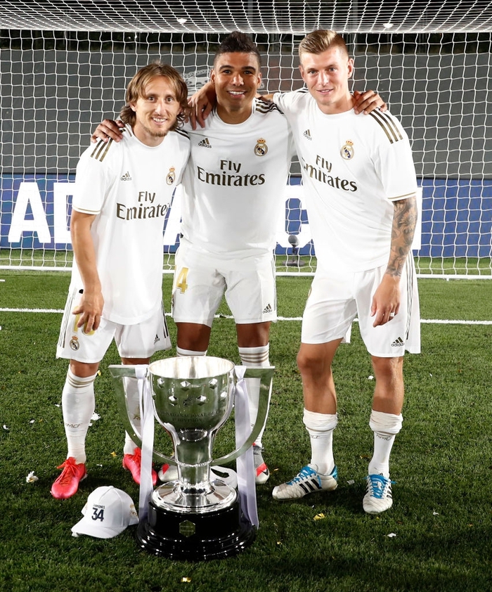 Những gương mặt được kì vọng sẽ thay thế Modric, Kroos và Casemiro ở Real Madrid - Ảnh 1.