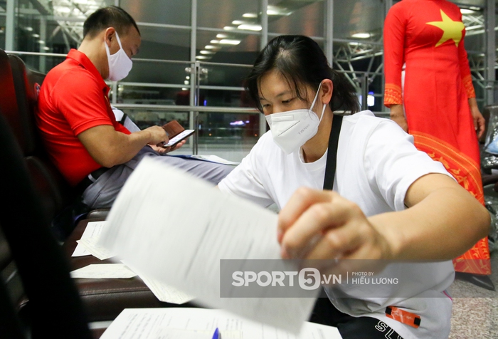 Đoàn thể thao Việt Nam mang mỳ tôm, chia hành lý trước khi đến Olympic Tokyo 2020 - Ảnh 2.