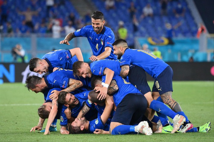 Tứ kết EURO 2020: Đội tuyển nào sẽ thi đấu bùng nổ? - Ảnh 2.