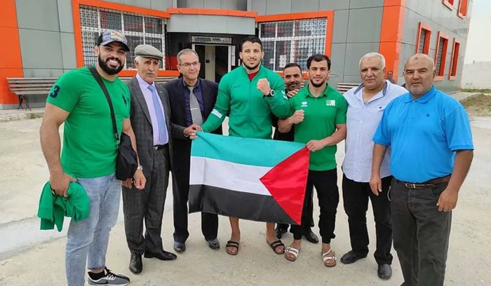 Vận động viên Algeria bỏ giải giữa chừng vì không muốn đánh với đối thủ người Israel - Ảnh 2.