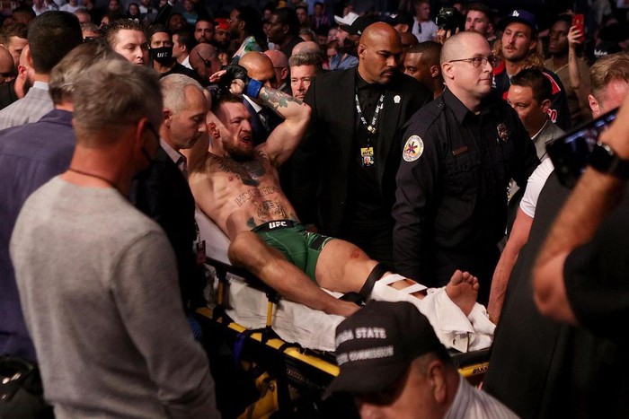 Conor McGregor hé lộ vị khách đặc biệt trong kỳ nghỉ hậu UFC 264 - Ảnh 5.