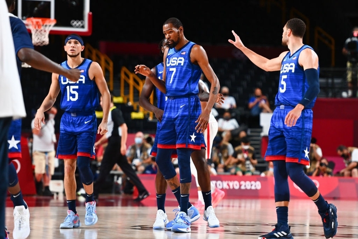 Kevin Durant &quot;đi tắm sớm&quot;, đội tuyển Mỹ thất bại ngay trận mở màn ở Olympic Tokyo 2020 - Ảnh 3.
