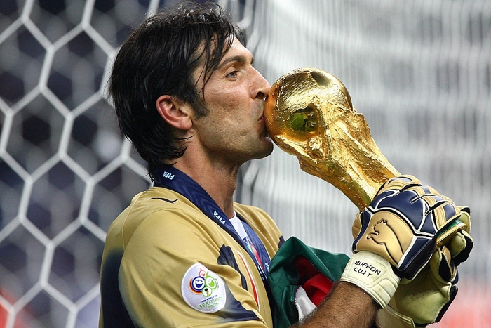 Gianluigi Buffon lên ngôi vô địch World Cup 2006
