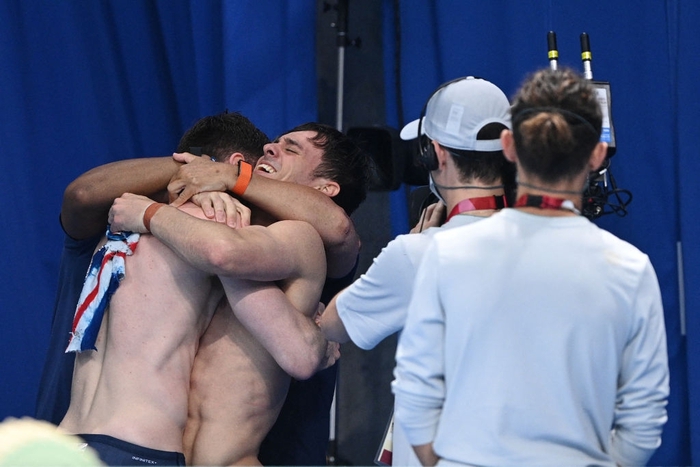 Cặp nam thần của Vương quốc Anh nghẹt thở giành HCV tại Olympic: Mỗi khi đứng chung tạo ra khoảnh khắc có rất nhiều múi - Ảnh 7.