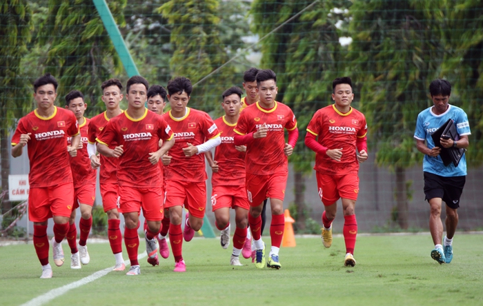 HLV Park Hang-seo lên danh sách tập trung ĐT U22 Việt Nam với 30 cầu thủ - Ảnh 1.